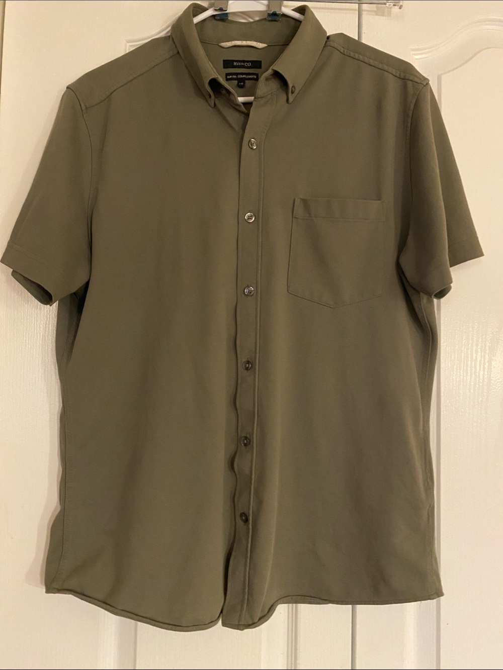 RW&CO. Olive Green Short-Sleeve Button-Down Shirt